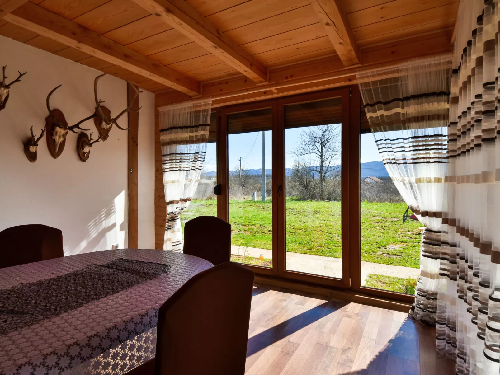 Vacation house Vrkljan-Inside