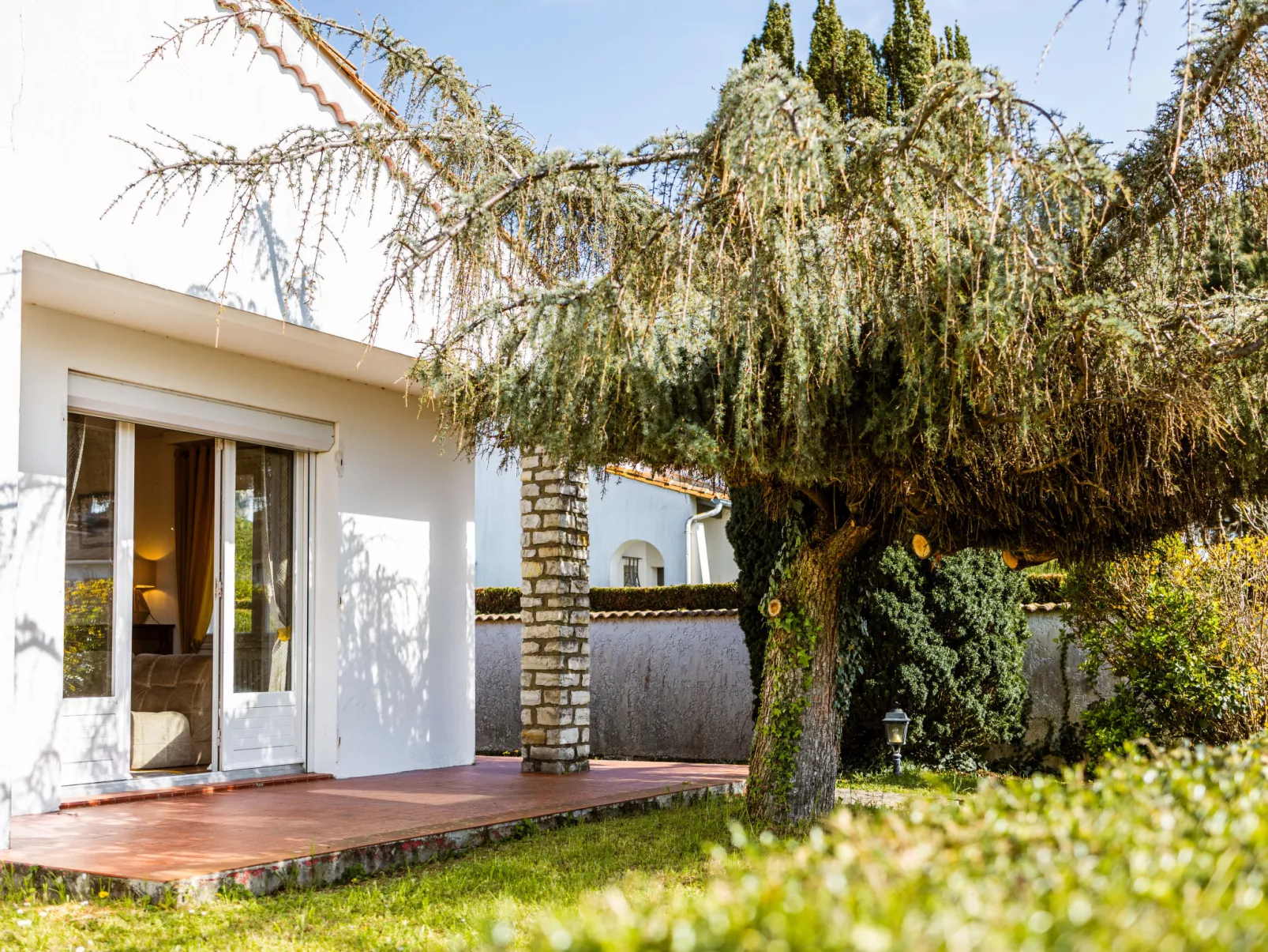 Maison des Groies-Outside