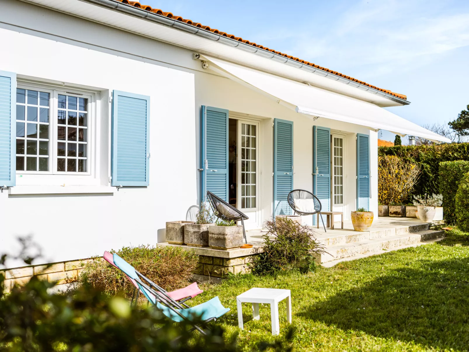 Villa de la Grosse Pierre-Outside