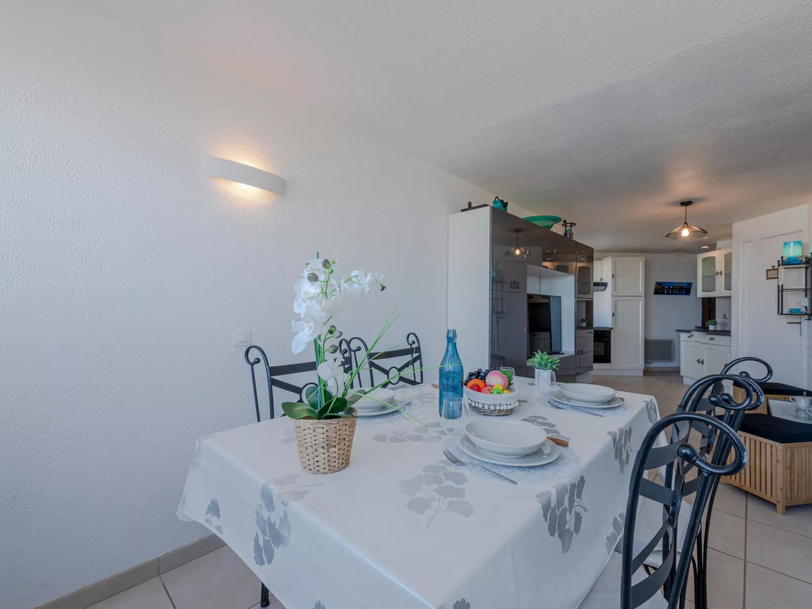 Front de Mer-Inside