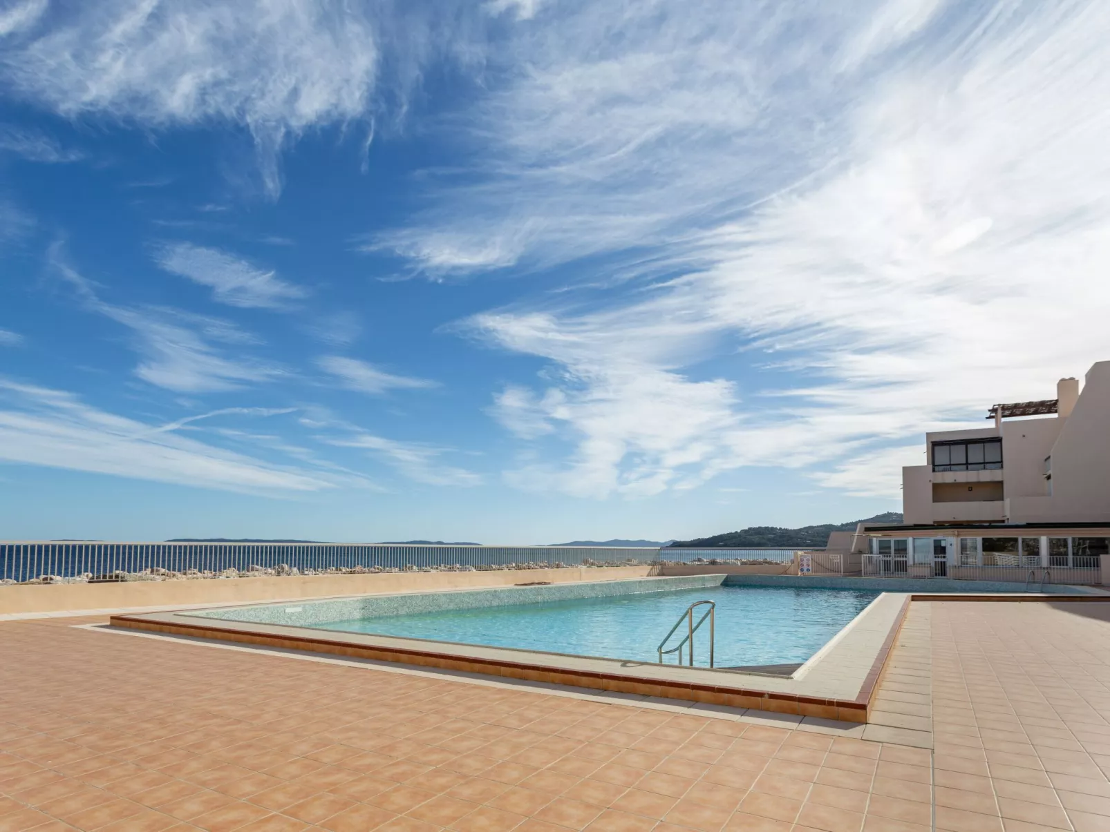 Le Port de Bormes-Outside