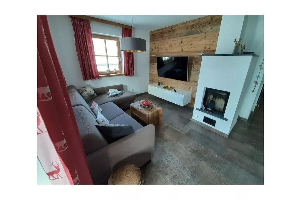 205613-Living room