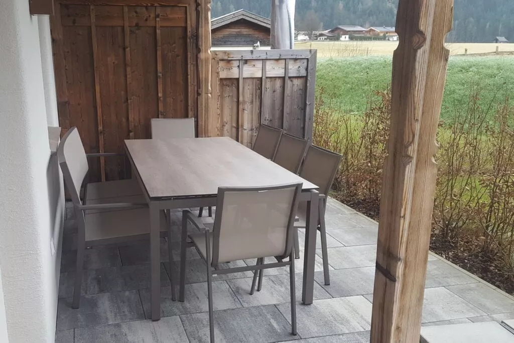 205613-Dining room