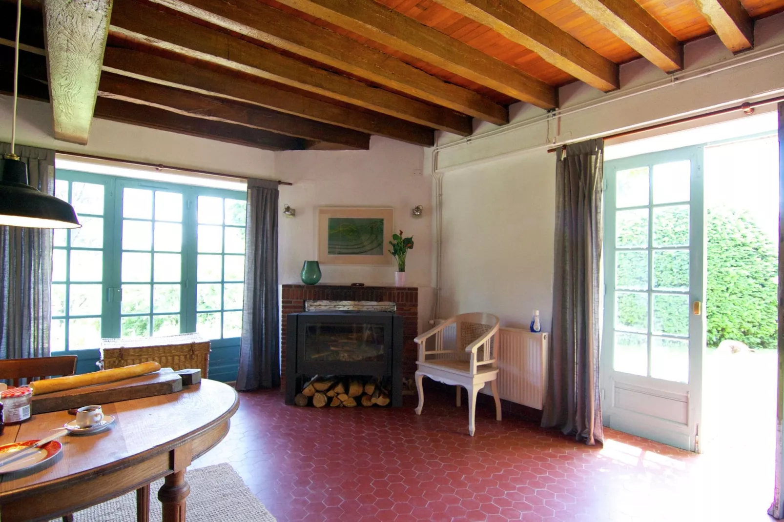 Gite La Forge de Bessous-Dining room