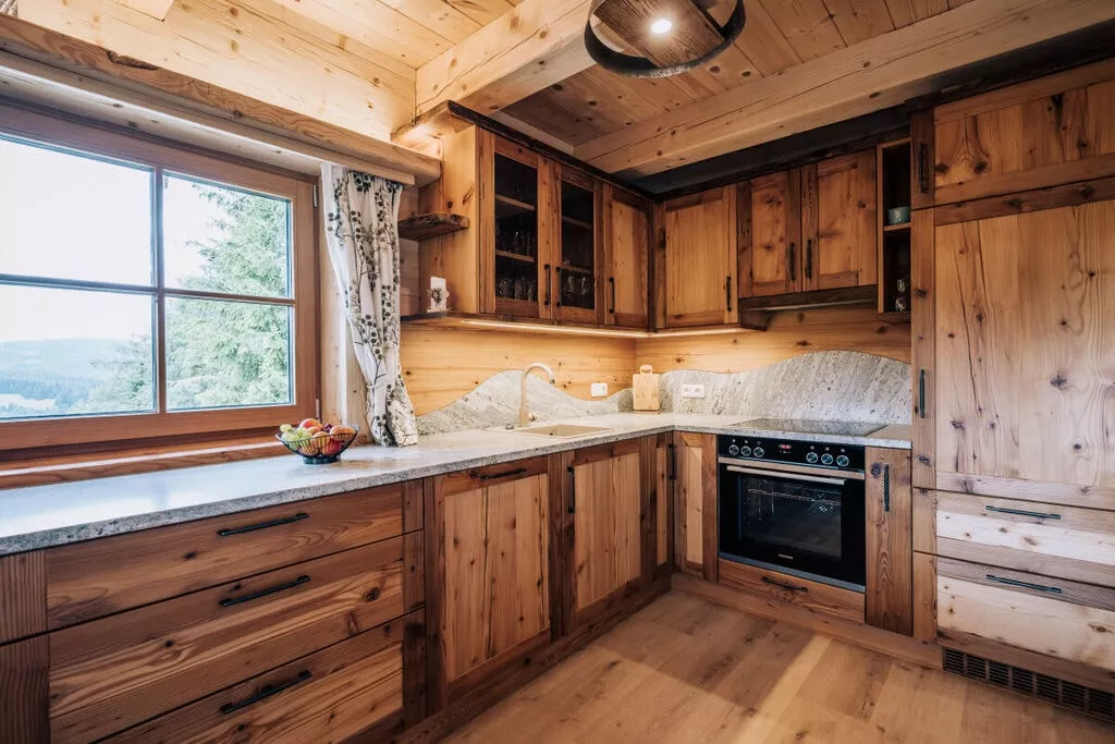 473960-Kitchen
