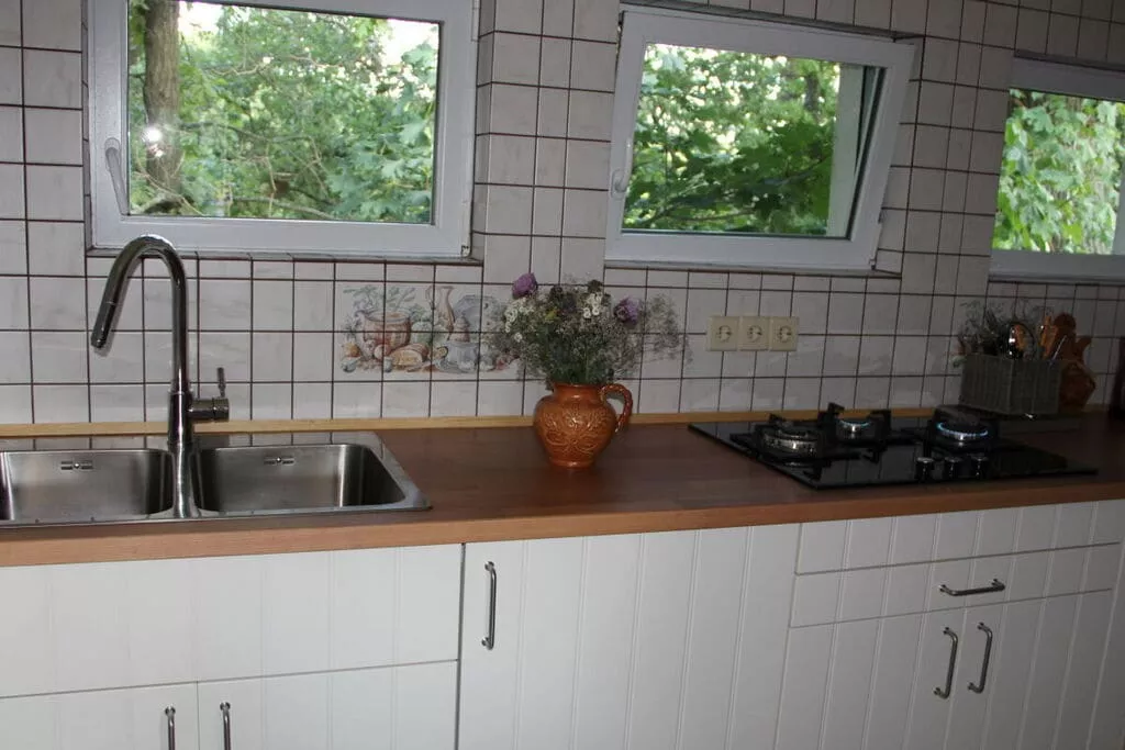 36626-Kitchen