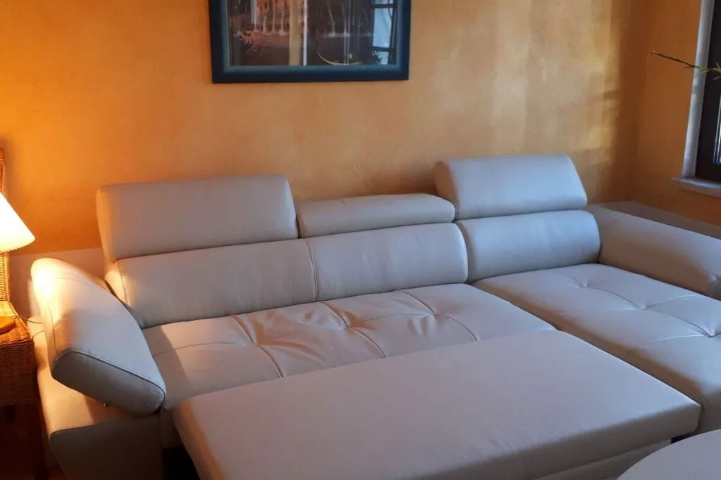 36626-Living room