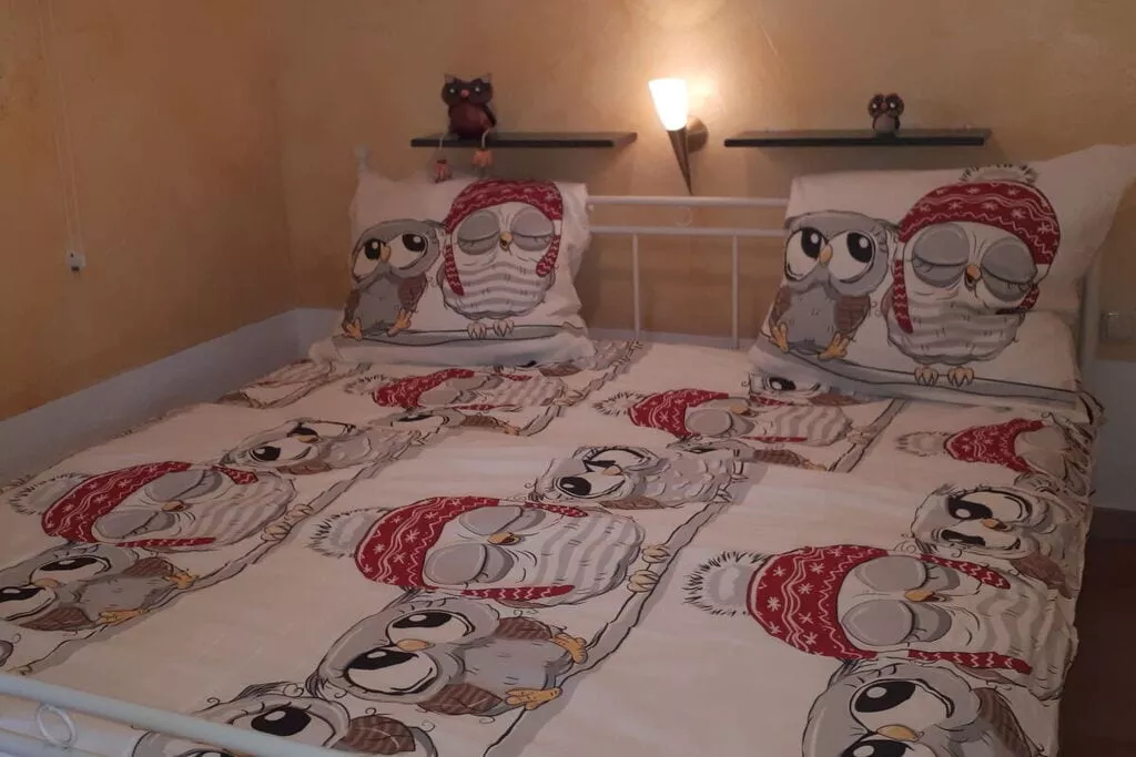36626-Bedroom