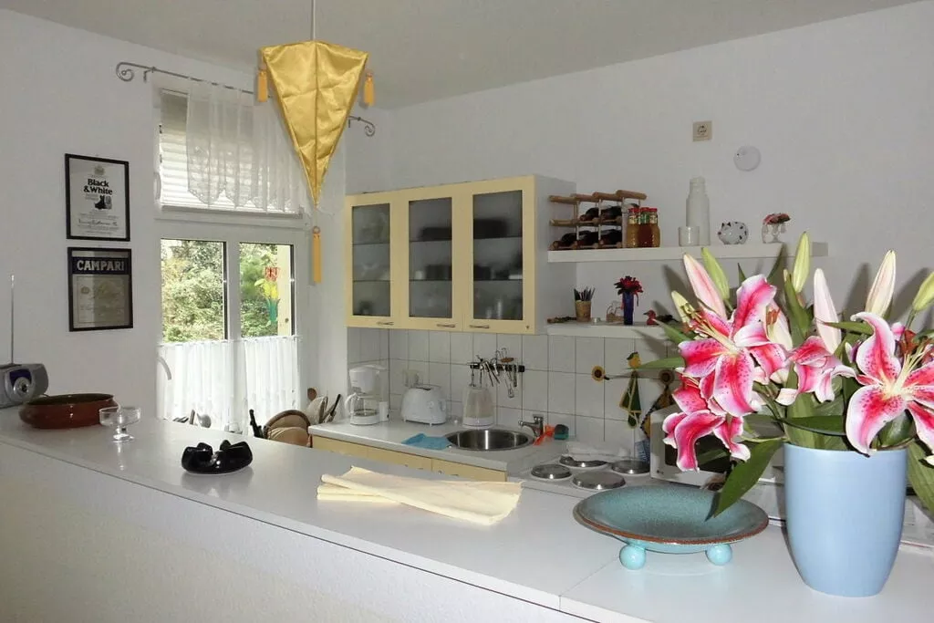 67246-Kitchen