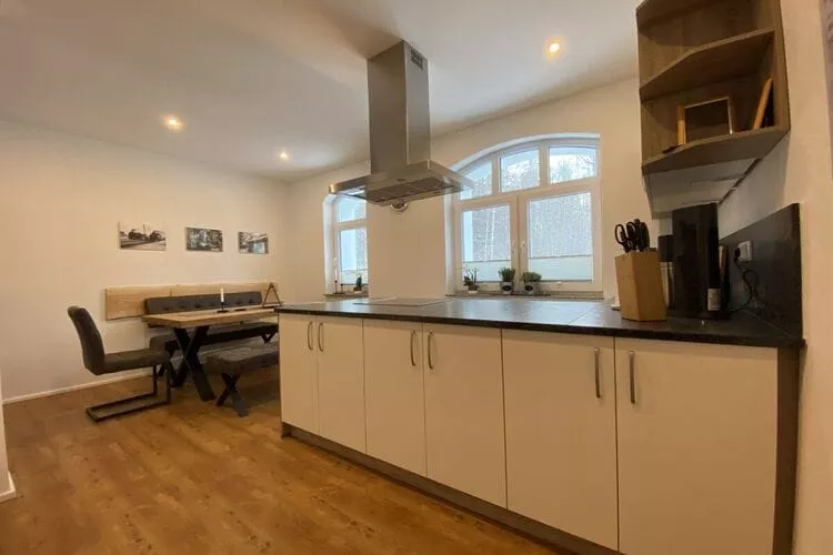 382754-Kitchen