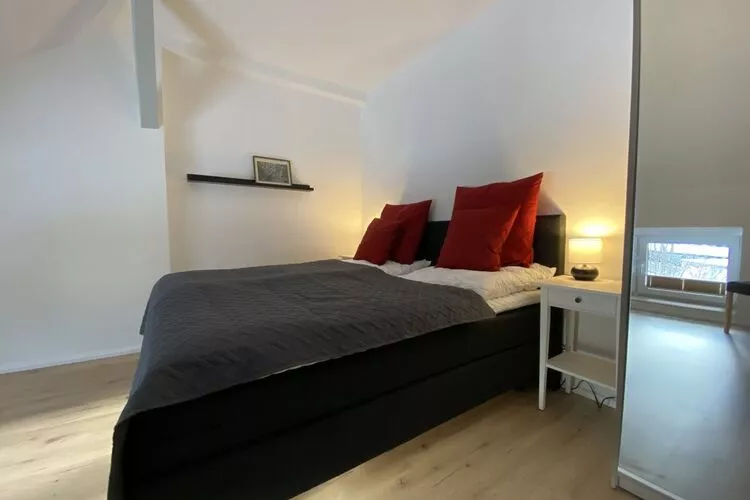 382754-Bedroom