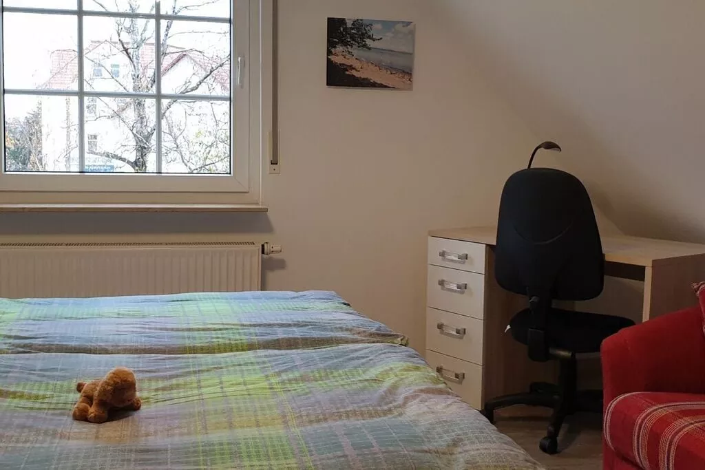 266866-Bedroom