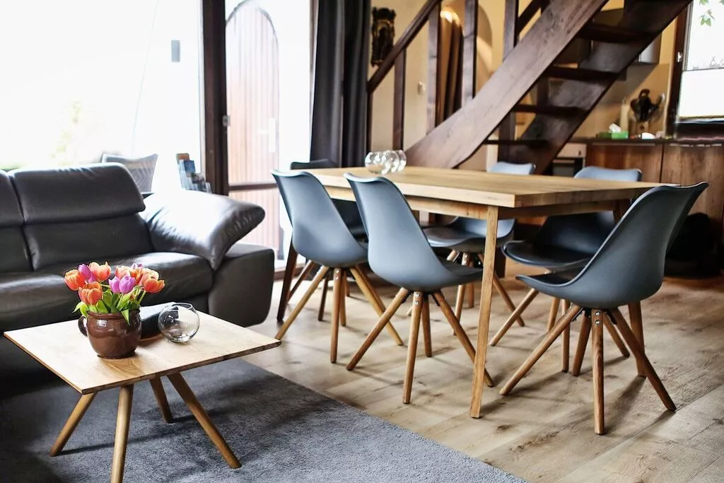 61229-Dining room