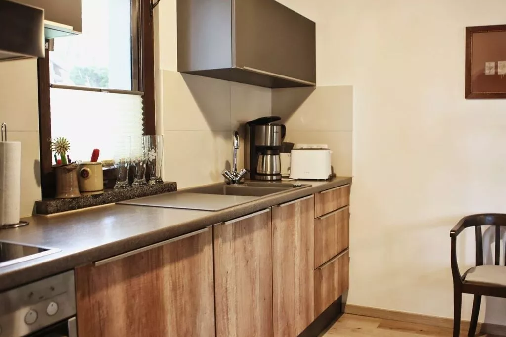 61229-Kitchen