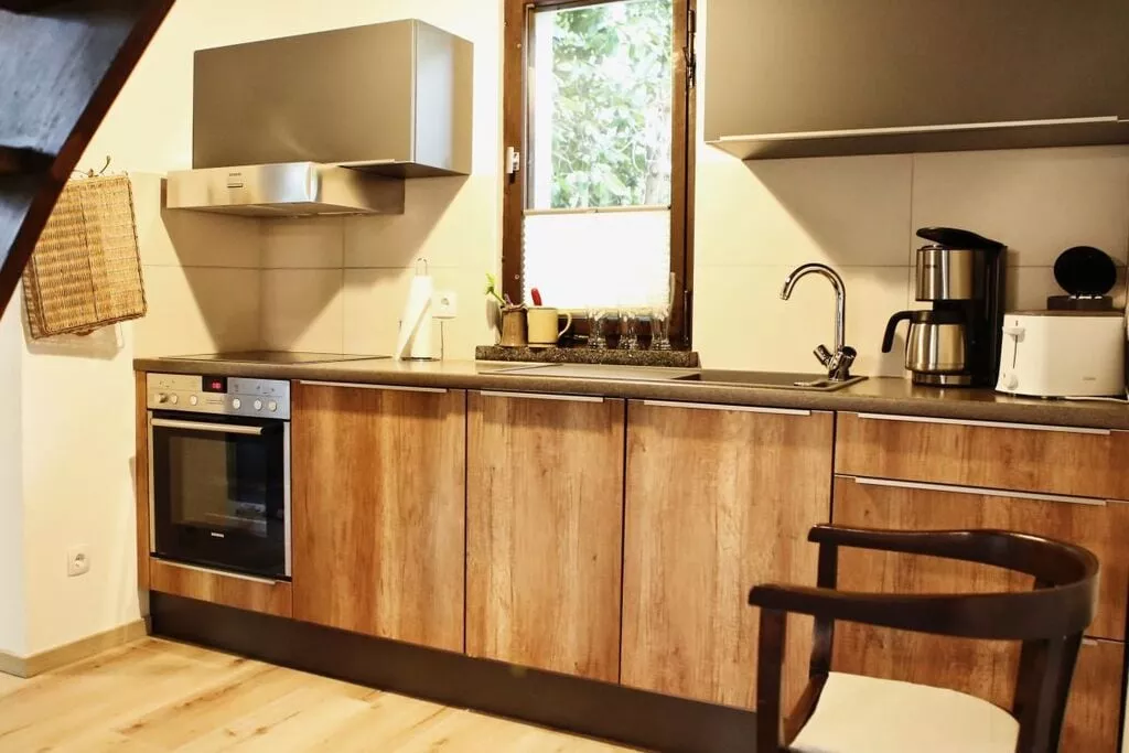 61229-Kitchen