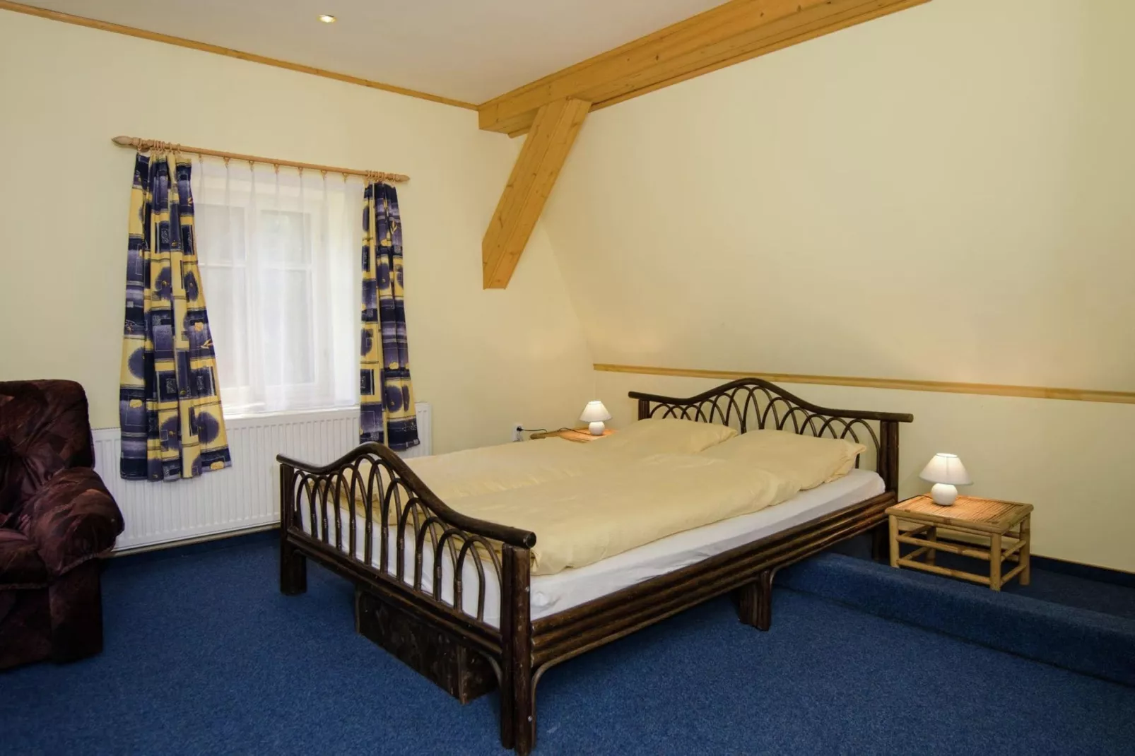 Vysnenydum-Bedroom