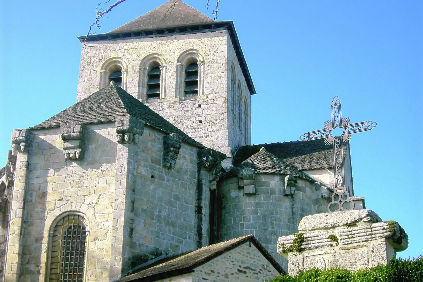 Gite La Forge de Bessous-Areas summer 5km