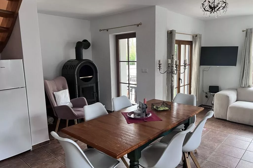 22644-Salle à manger