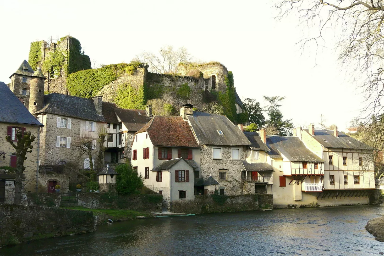 Gite La Forge de Bessous-Areas summer 20km