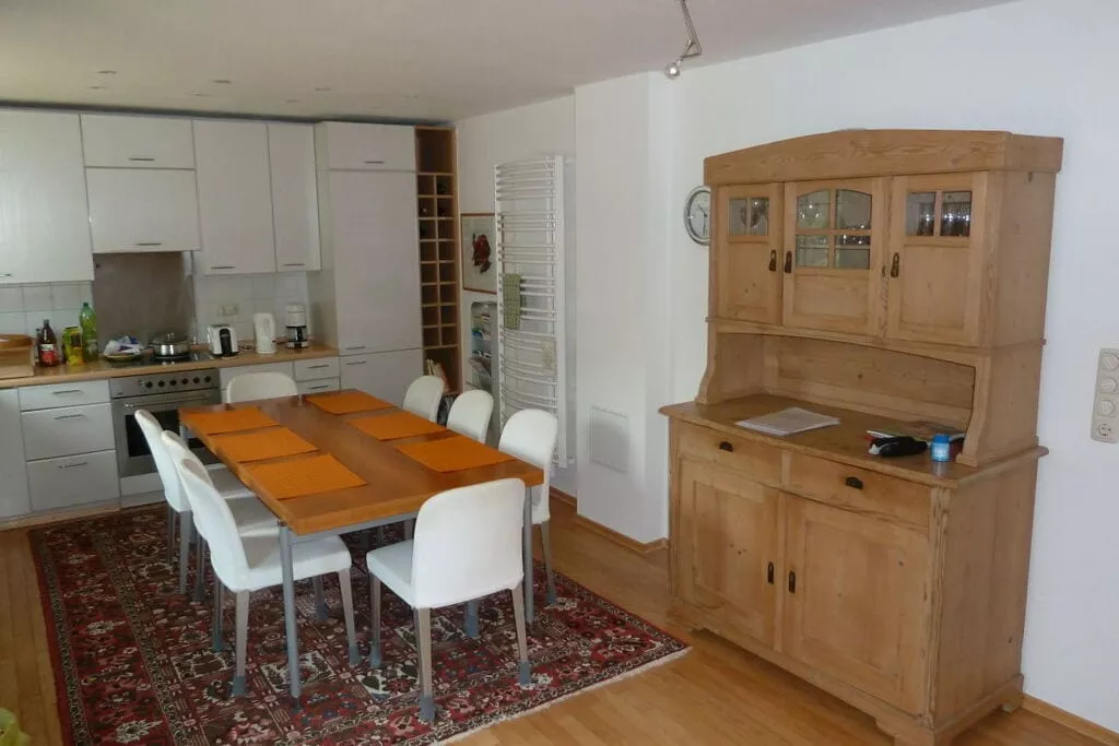 221088-Dining room