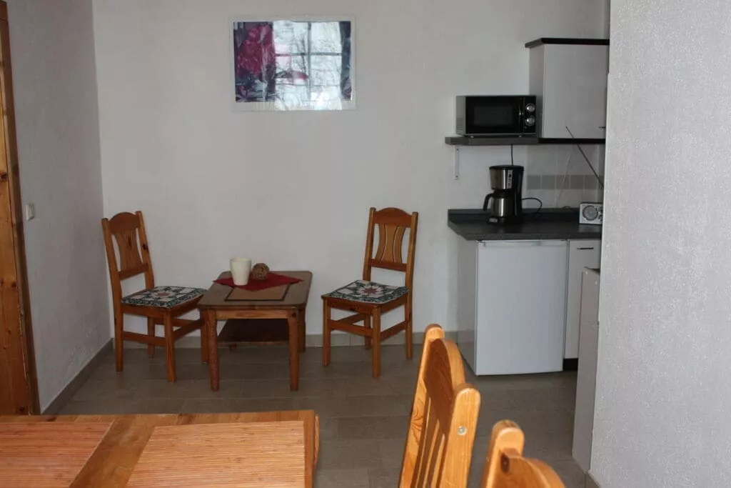 8017-Dining room