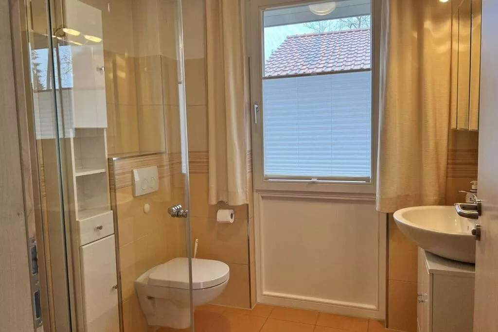 318557-Bathroom