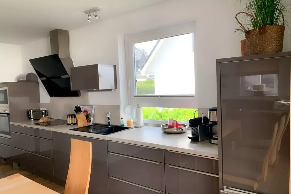 332640-Kitchen