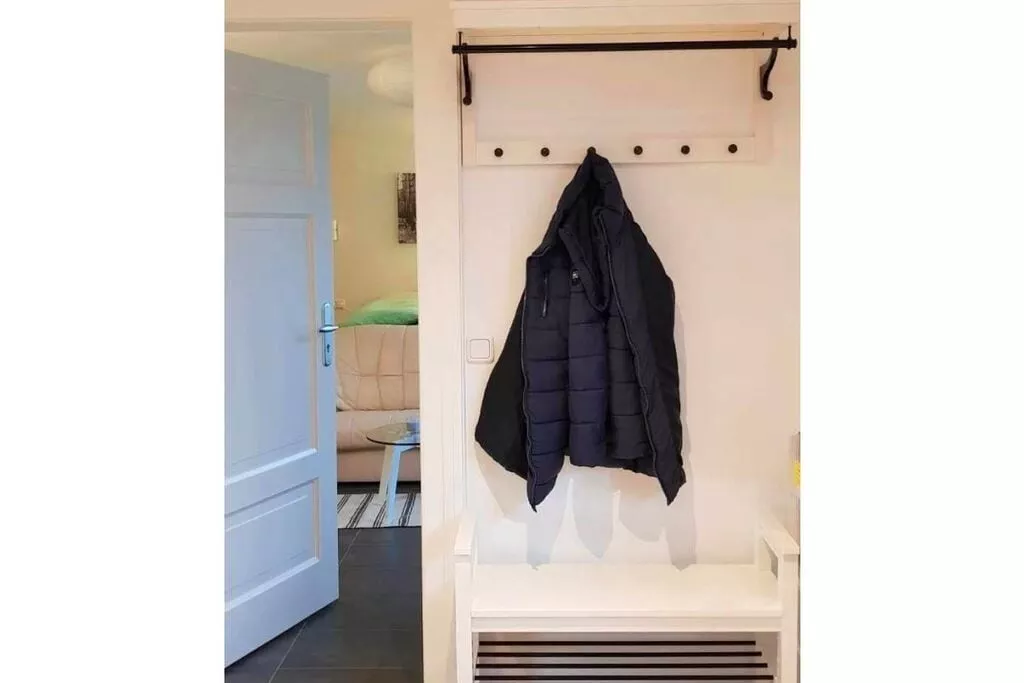 259614-Bedroom