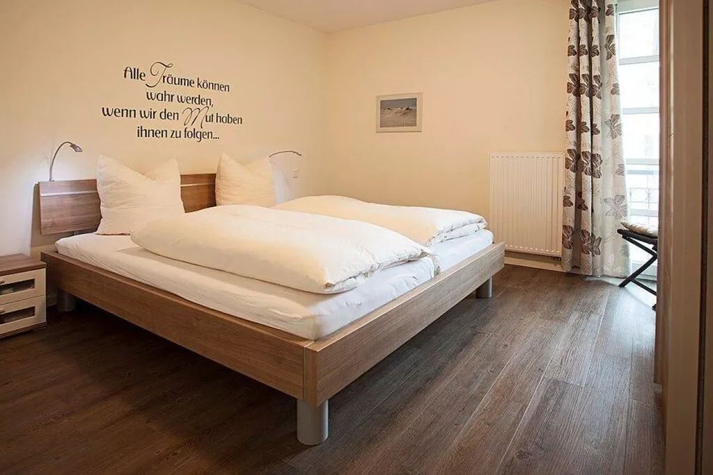 56969-Bedroom