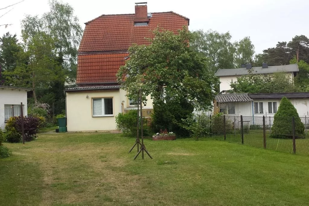 52353-Gardens summer