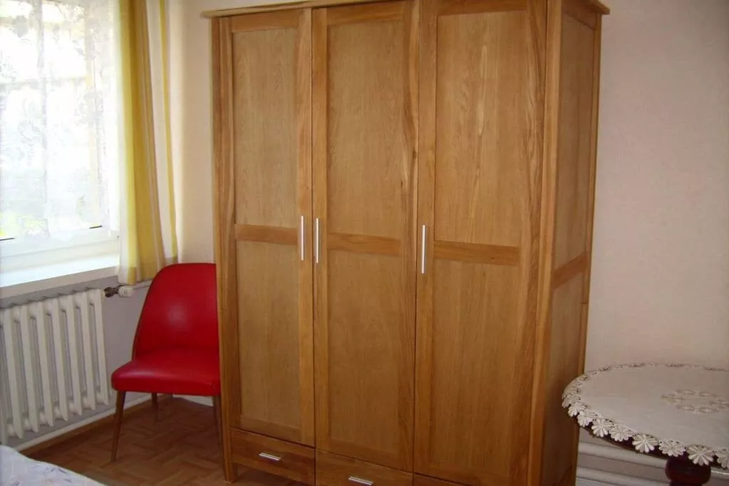 52353-Bedroom