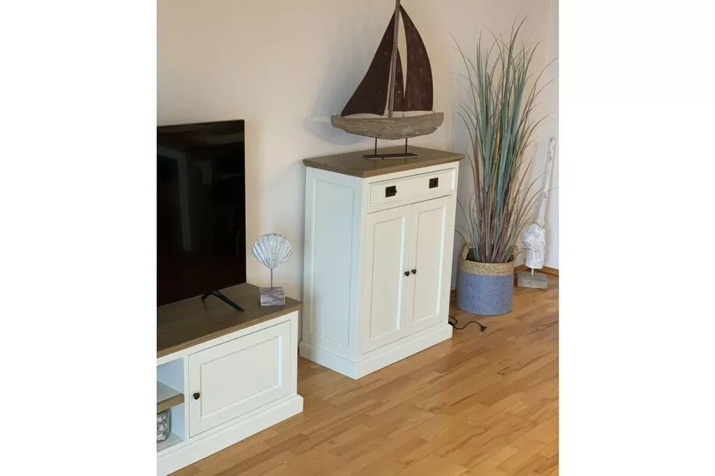 315121-Living room