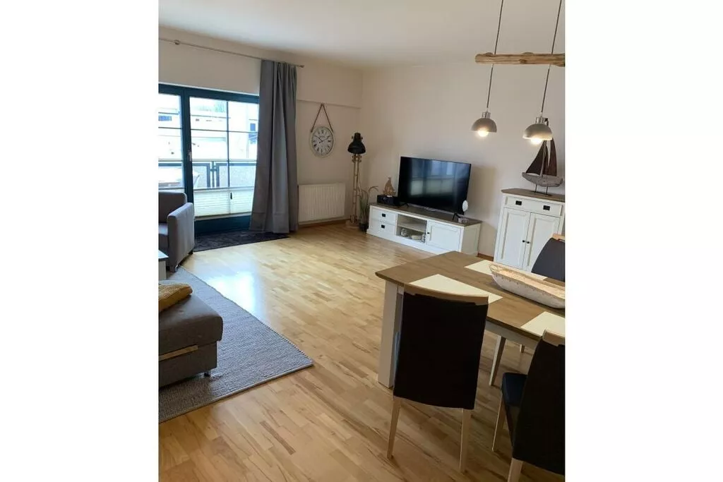 315121-Living room