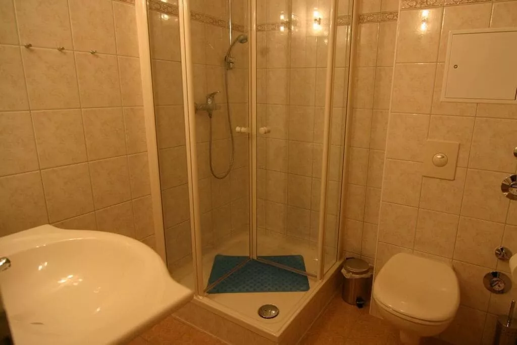 263512-Bathroom