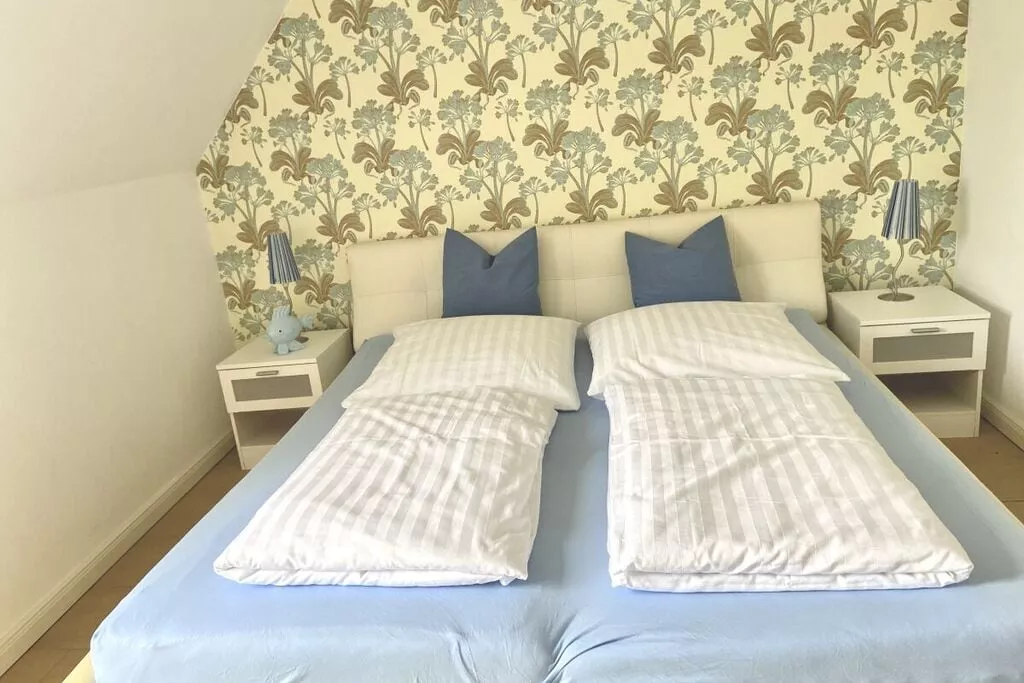 323592-Schlafzimmer