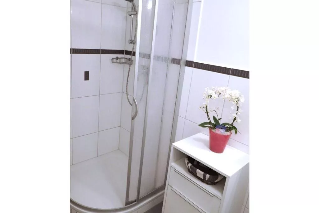 86502-Bathroom
