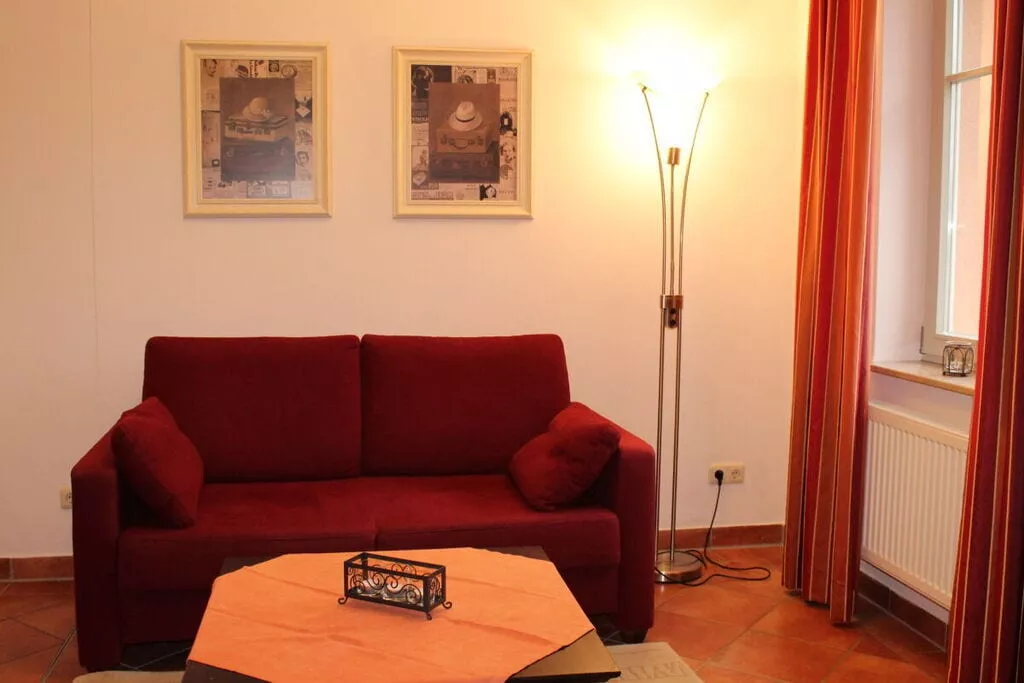 74060-Living room