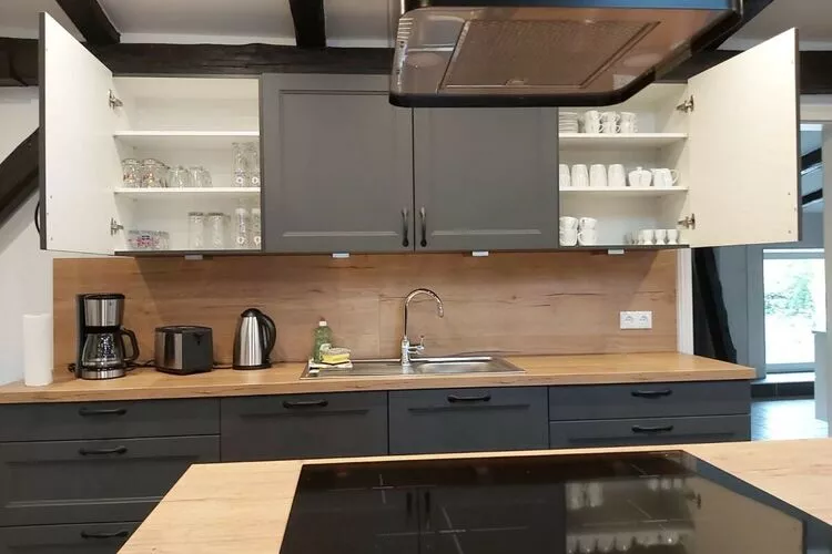 343852-Kitchen