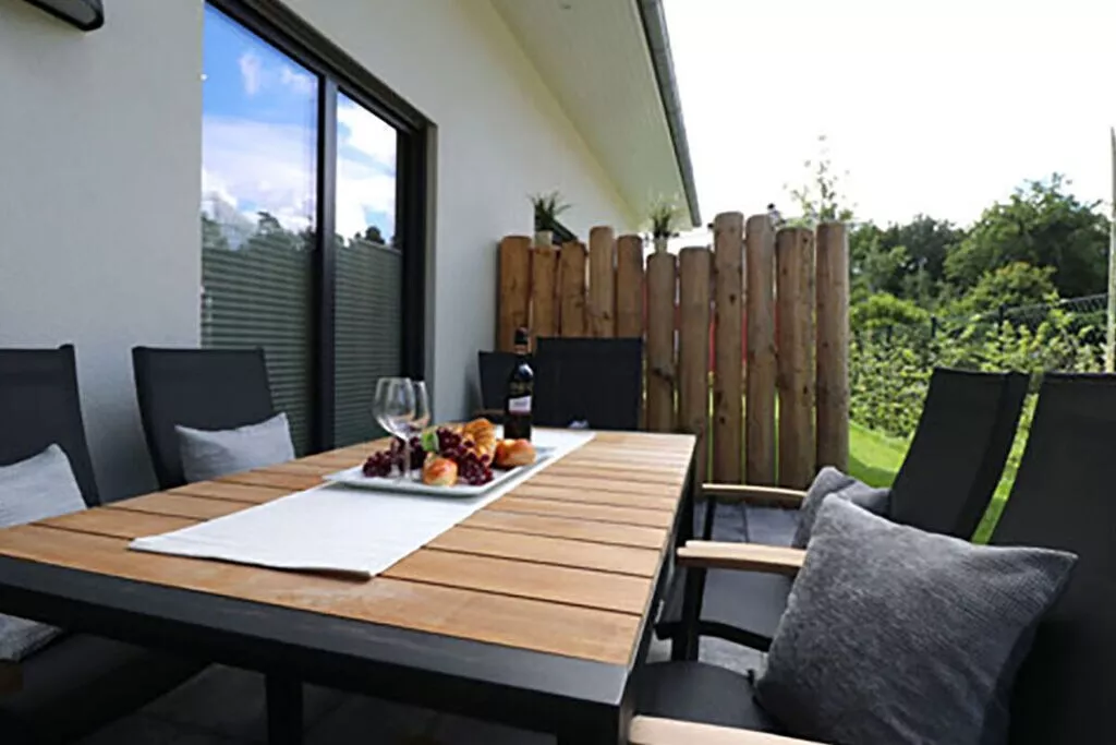 310362-Terrace balcony