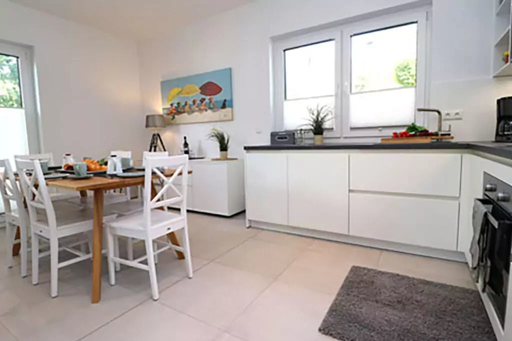 310362-Dining room