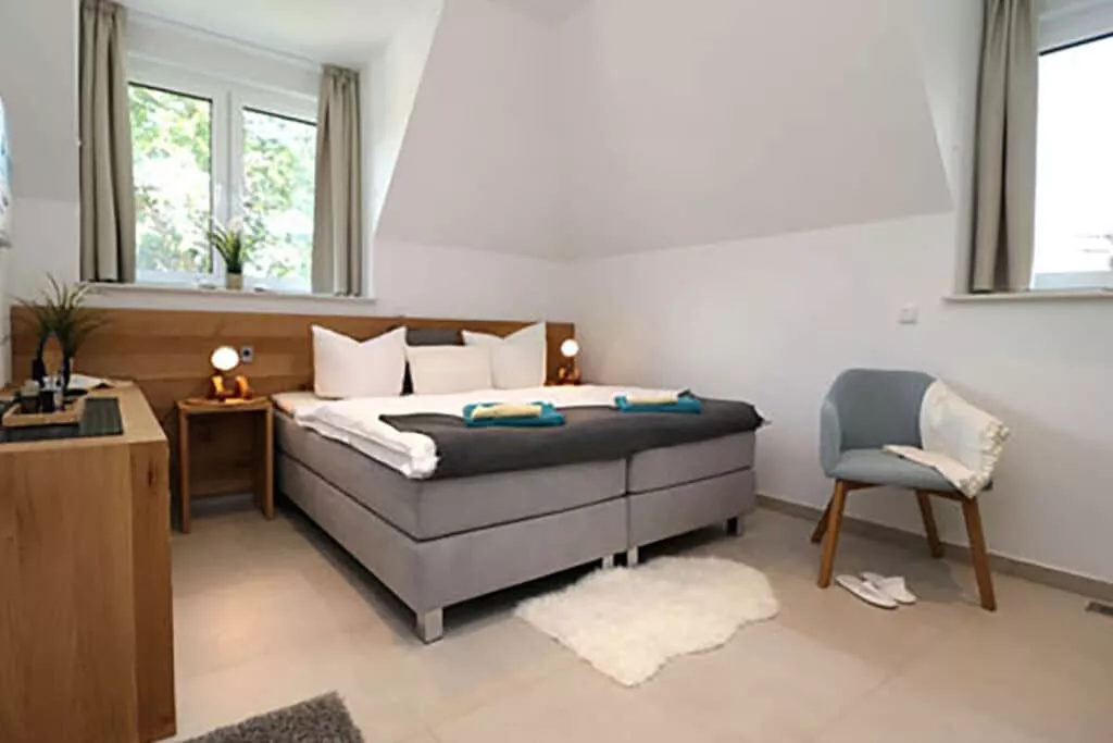 310362-Bedroom