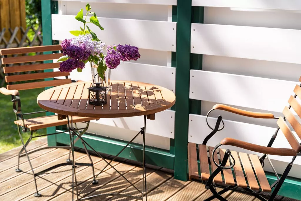 320575-Terrassenbalkon