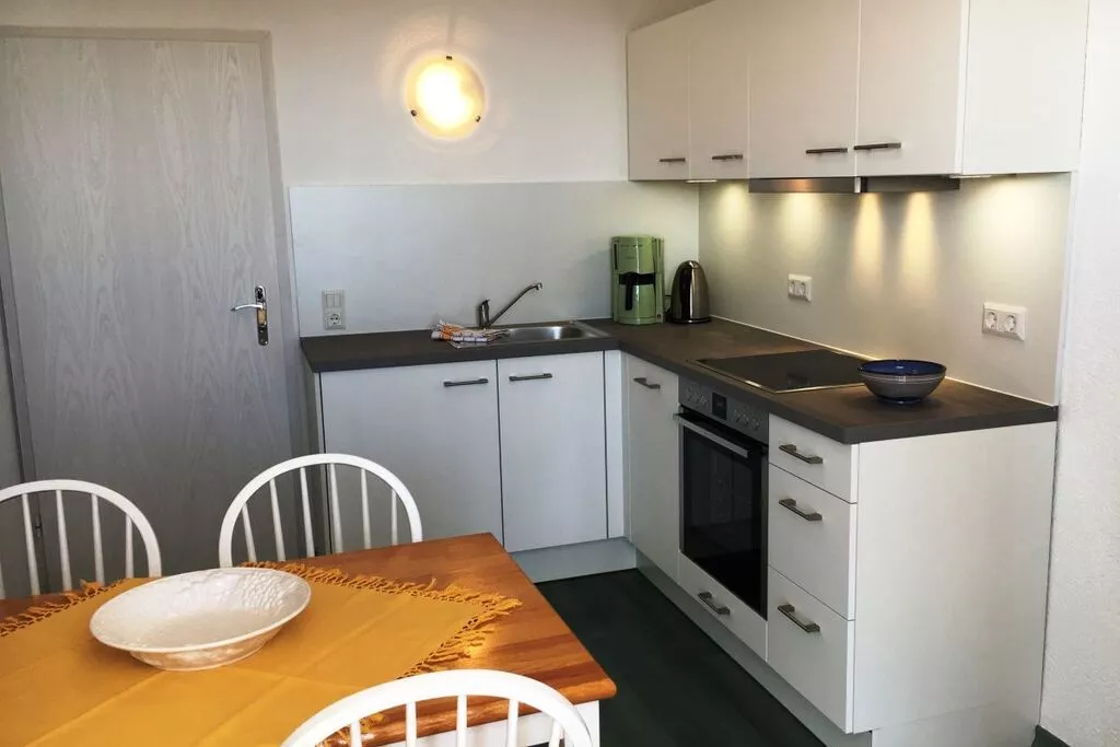 39823-Kitchen