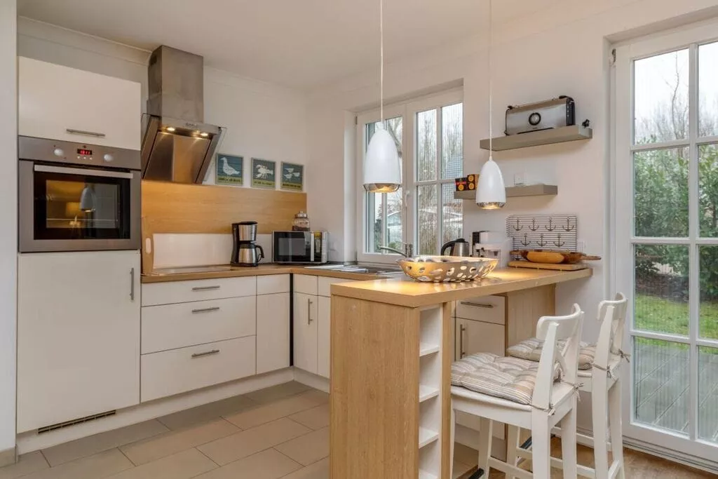 403883-Kitchen