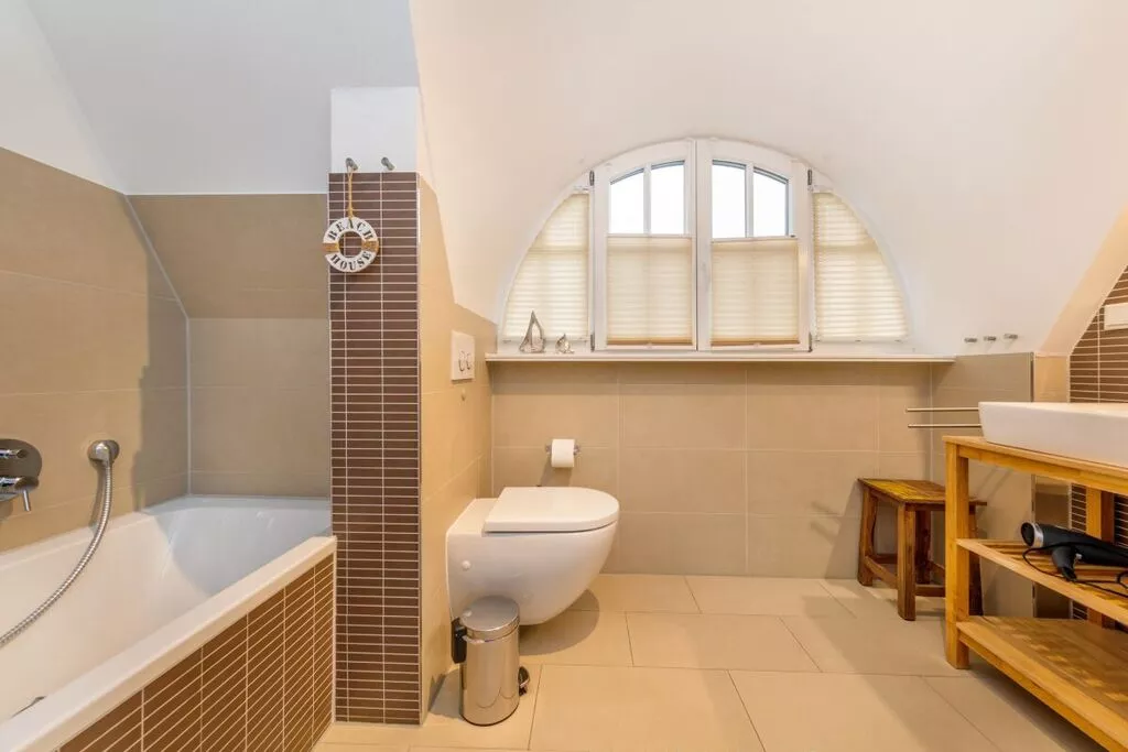 403883-Bathroom