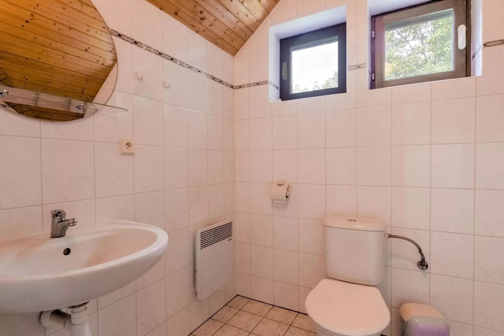 Druzstvo Belvédère-Bathroom