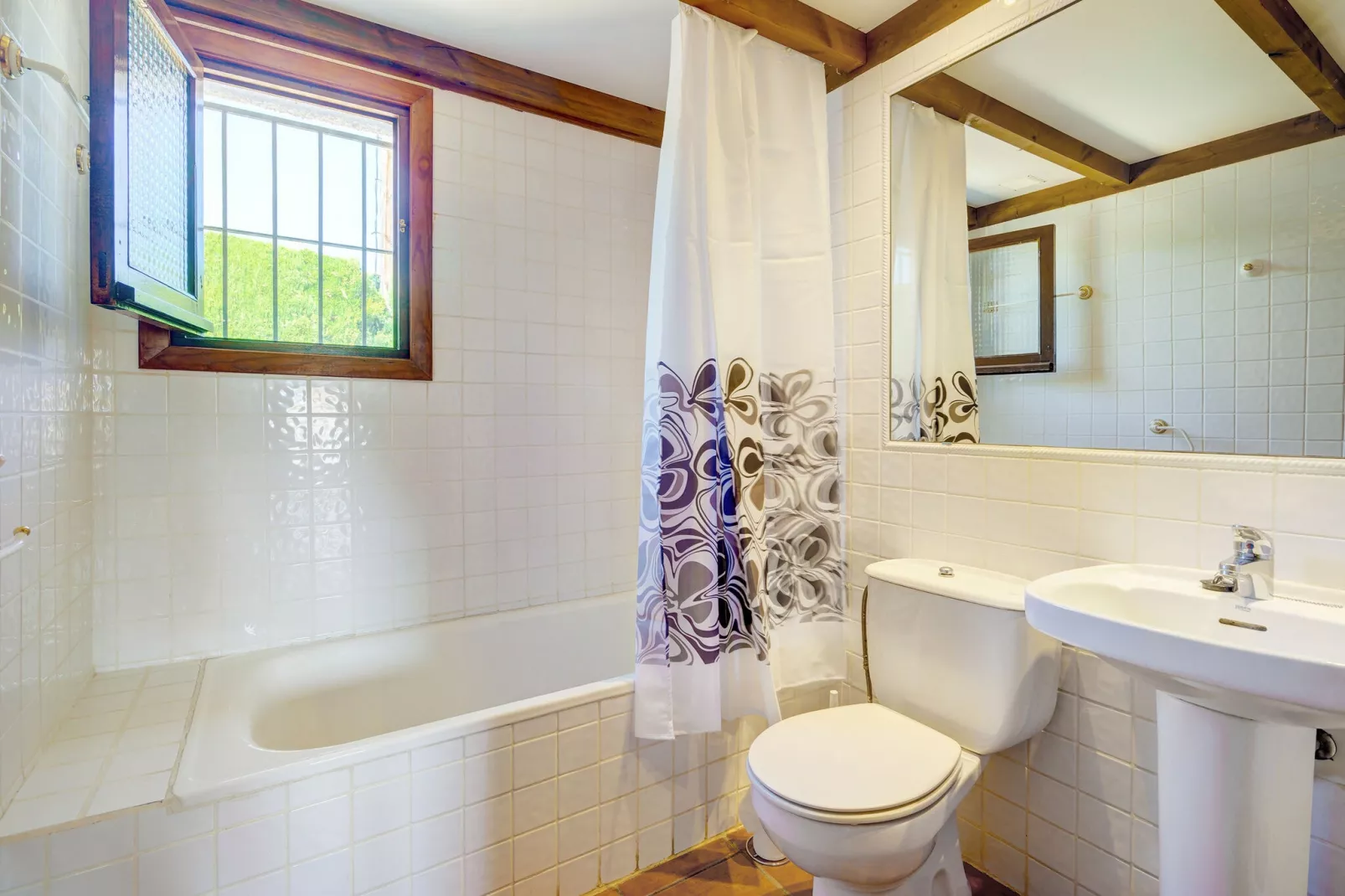 La Casita-Bathroom
