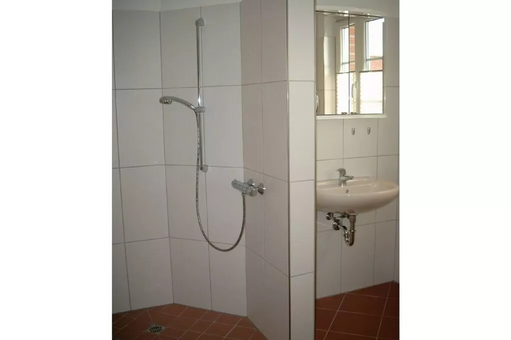 44758-Bathroom