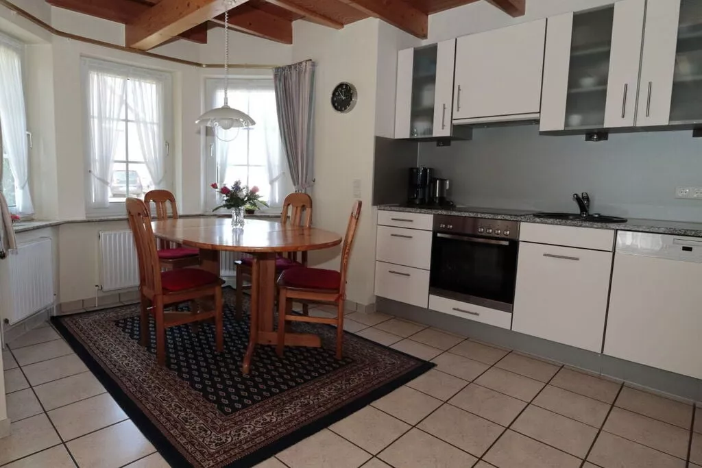 50107-Kitchen