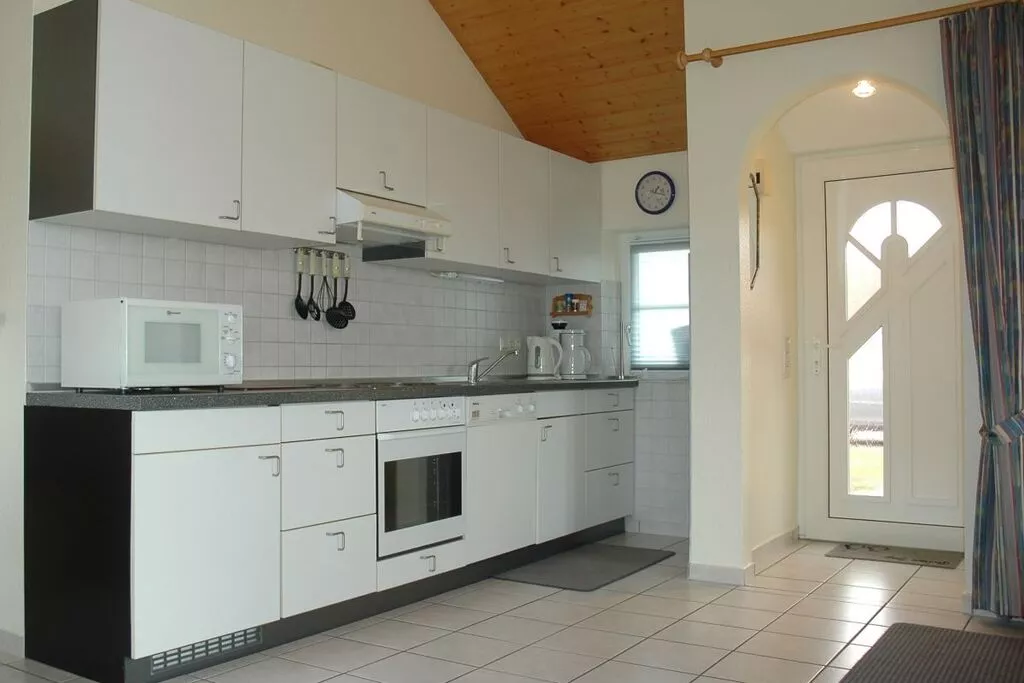 44756-Kitchen